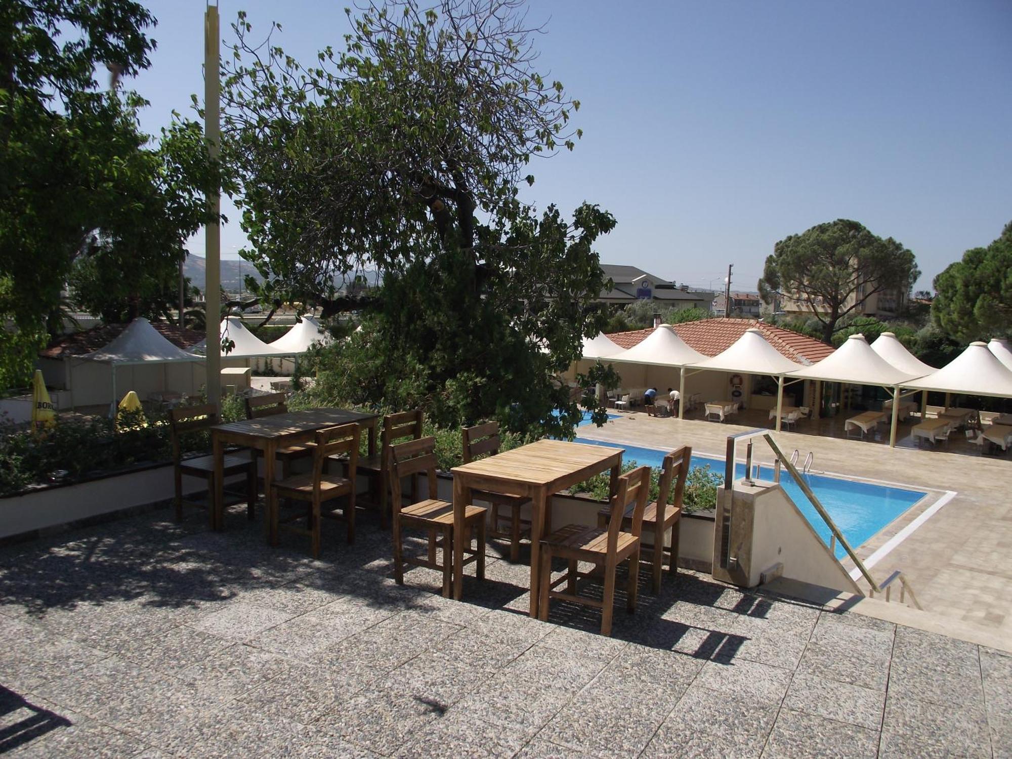 Berksoy Hotel Bergama Exterior foto